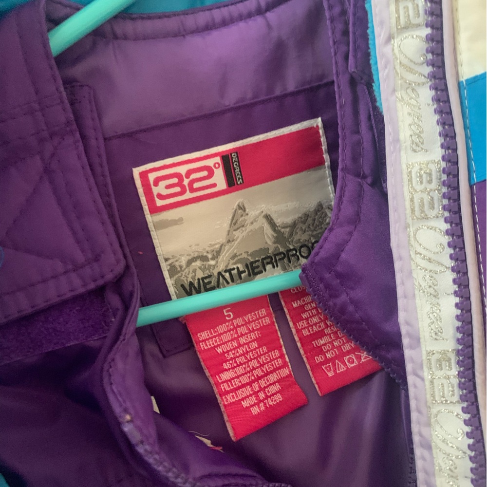 32 Degrees kids ski jacket and snow bib size 5.